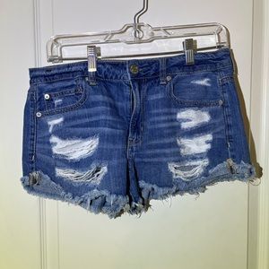 American Eagle tomgirl shortie low rise shorts size 6